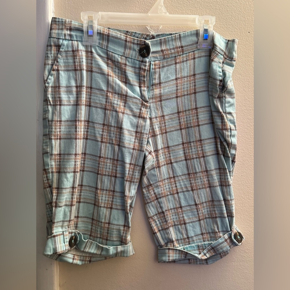 Multi color Capri’s - brown, green, white